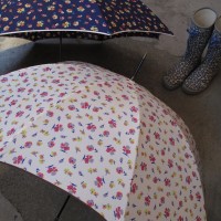 3雨傘